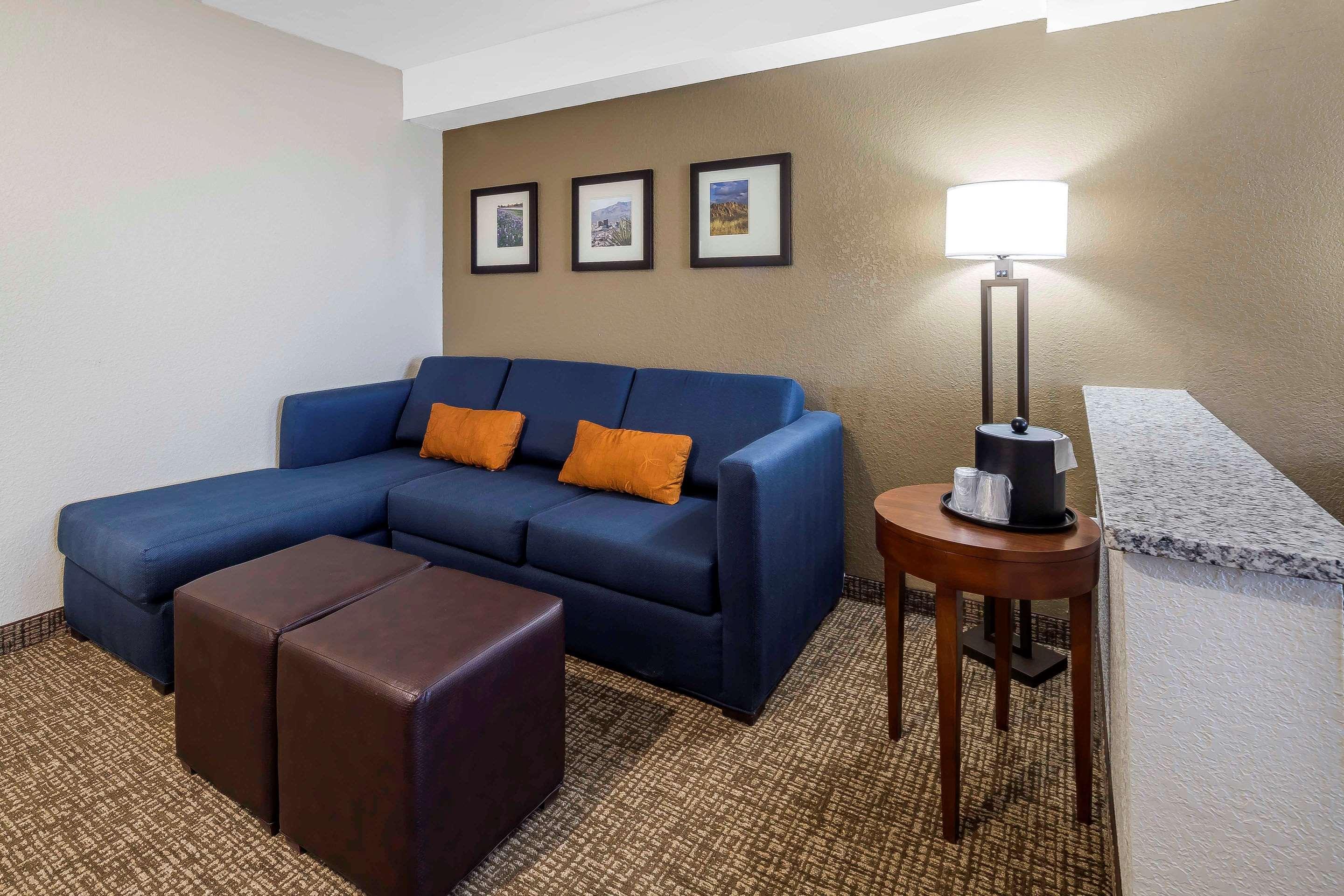 Comfort Suites El Paso Airport Exteriör bild